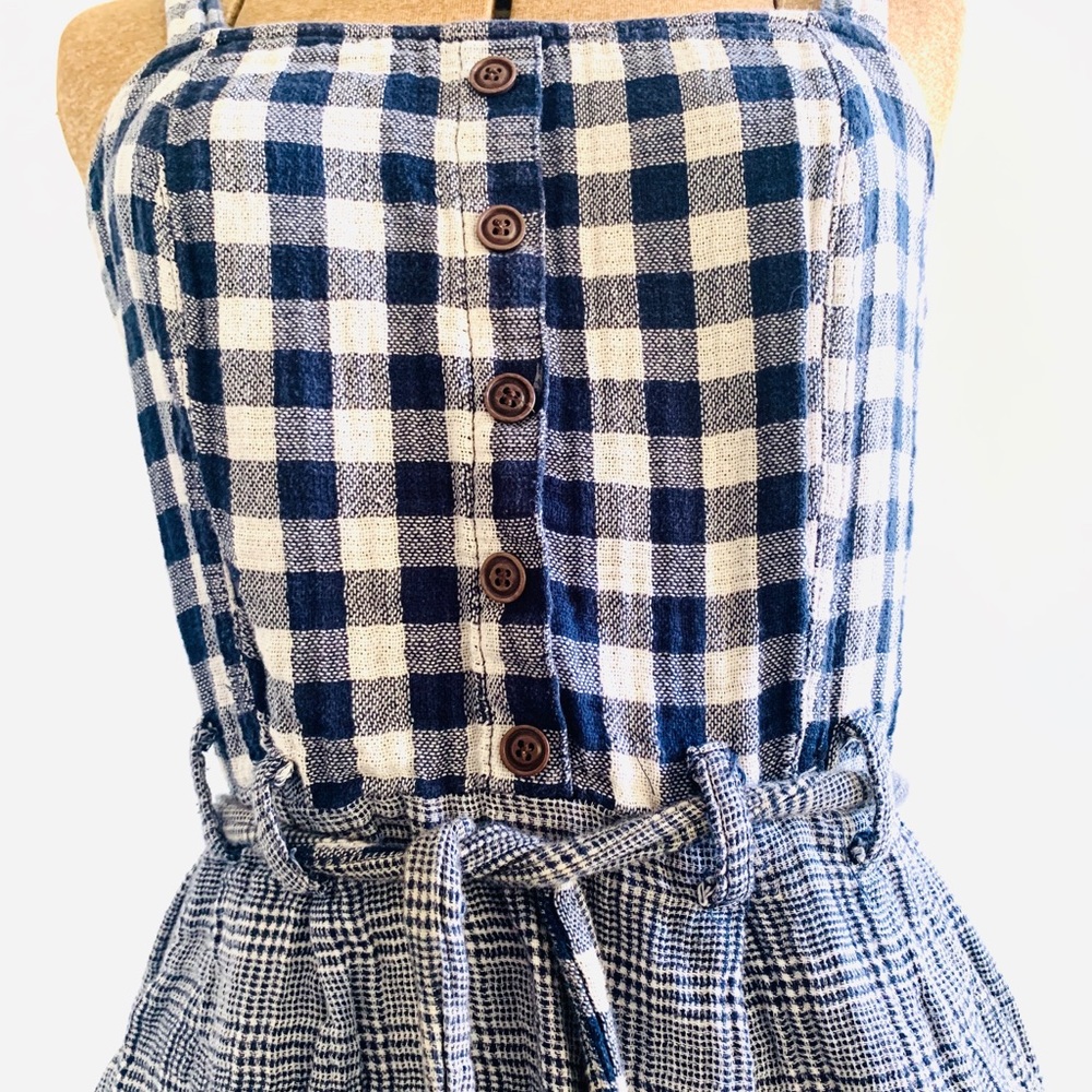 Cute petite dress made in Indonesia - Picture 1 of 6